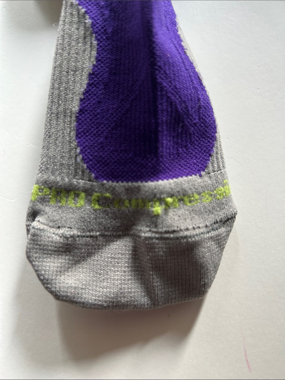 | Pro Compression | Knee-High Compression Socks - Picture 3 of 5